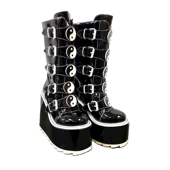 YRU Dune Yin Yang Vegan Patent Leather Wedge Platform Boots 6 - Picture 10 of 10